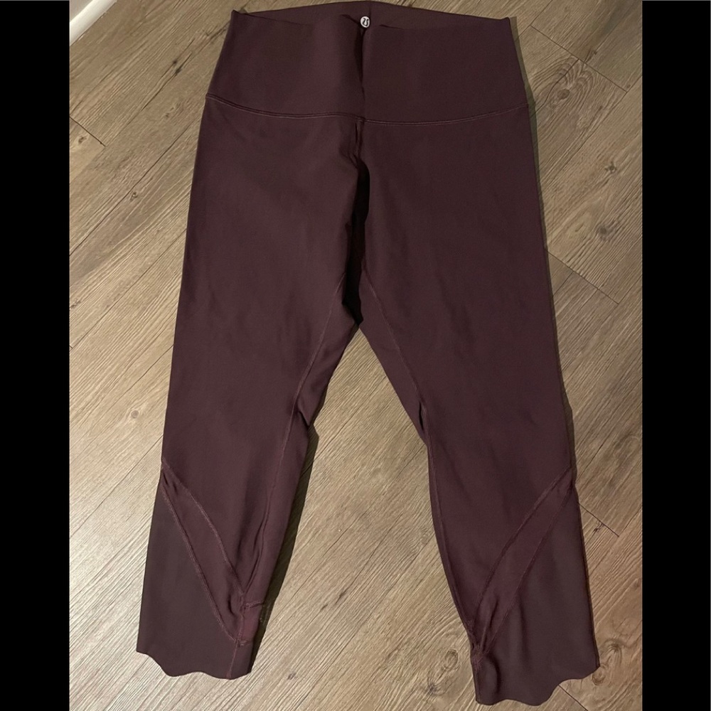 Lululemon Women’s Crop Leggings